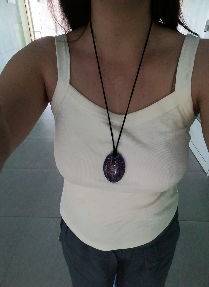 Майка отличная, но для меня длинновата, пришлось укорачивать. На мой 44 р-, взяла 46-48 и не прогадала, то, что нужно!