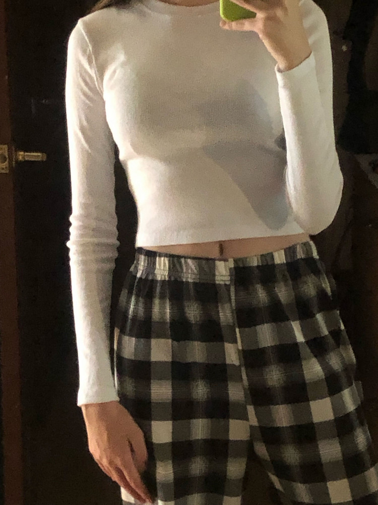 Здравствуйте! Топ пришёл быстро. По размеру подошёл. Лично мне очень понравился! 😍Большое спасибо!