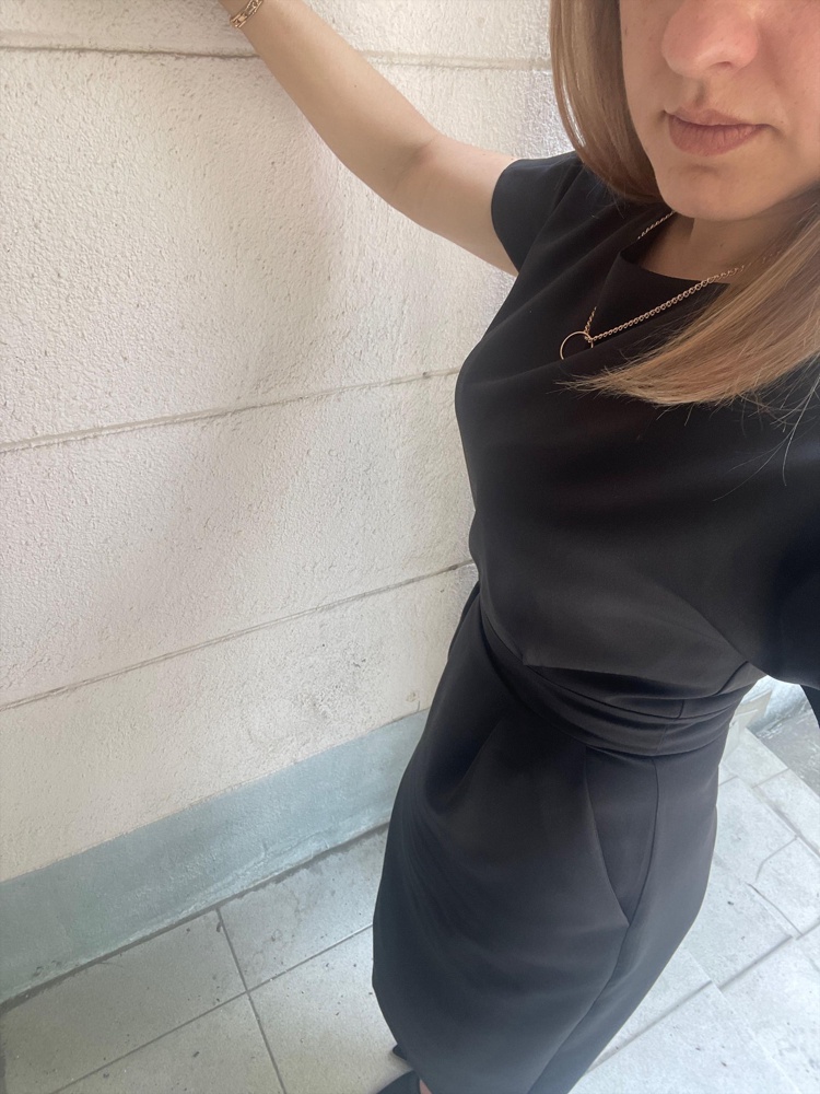 Платье просто огонь!